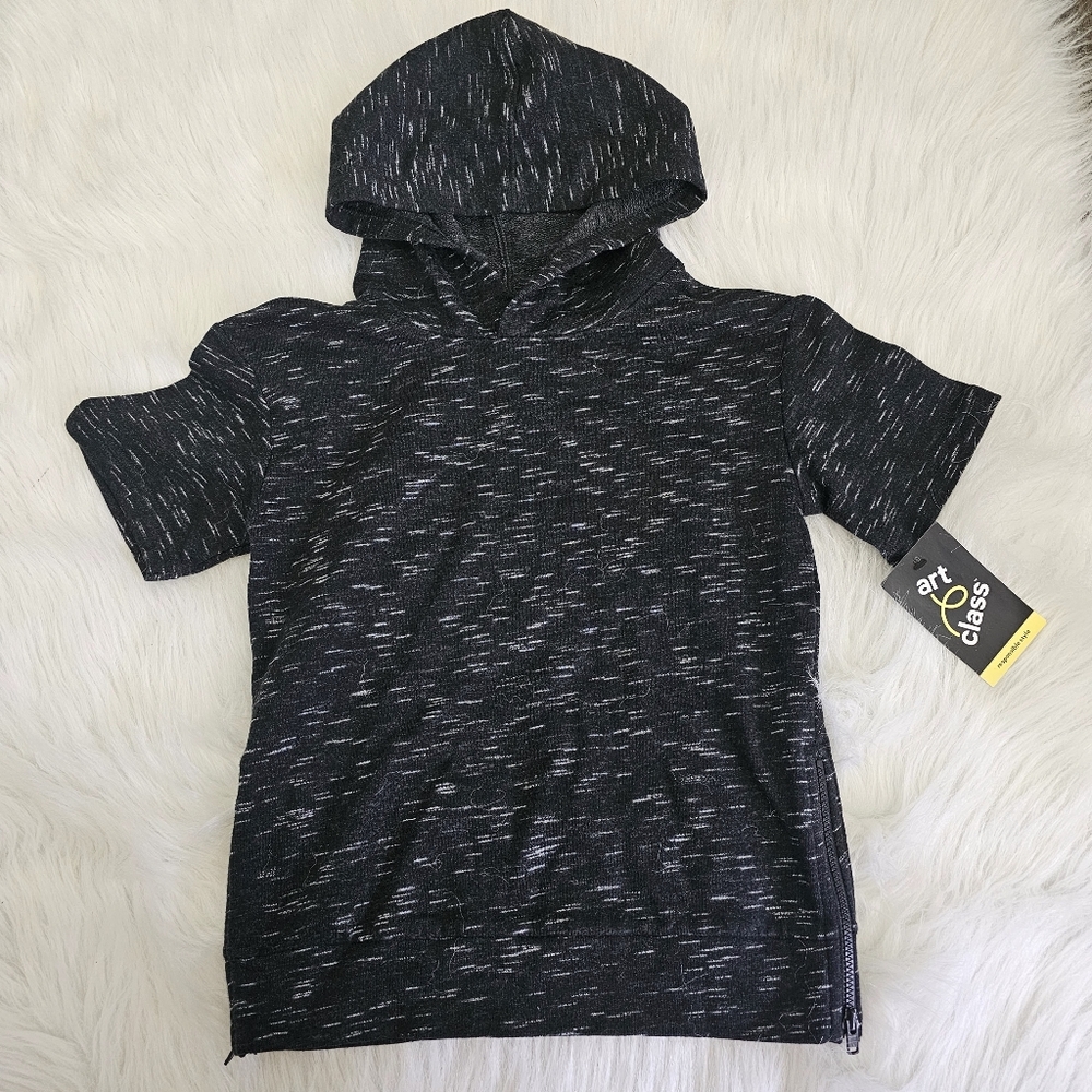 Boys black short sleeve hoodie size XS 4/5